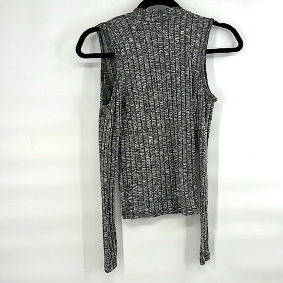 AE black white cold shoulder top size XS ribbed sweater - Picture 4 of 4
